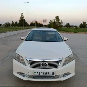 Toyota Camry 2013