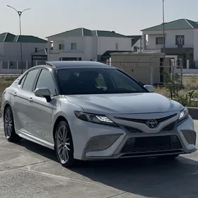 Toyota Camry 2022