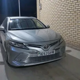 Toyota Camry 2020