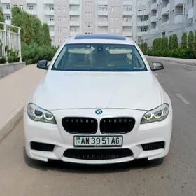 BMW F10 M5 2011