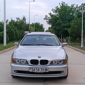 BMW E39 2001