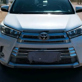 Toyota Highlander 2018