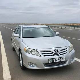 Toyota Camry 2010