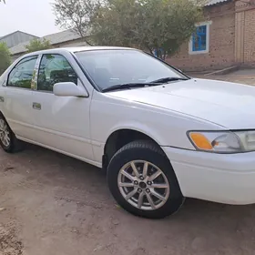 Toyota Camry 1998