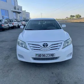 Toyota Camry 2011