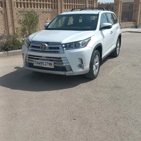 Toyota Highlander 2019