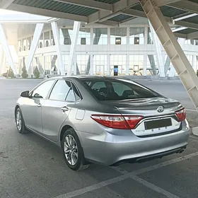 Toyota Camry 2016