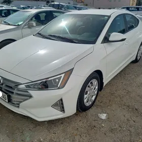 Hyundai Elantra 2019