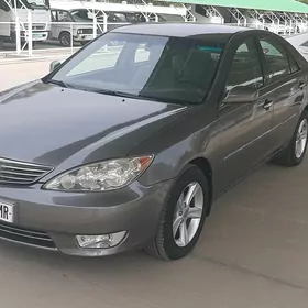 Toyota Camry 2004