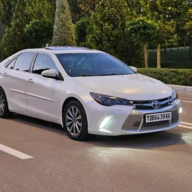 Toyota Camry 2016