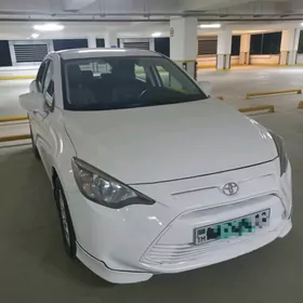 Toyota Yaris 2017