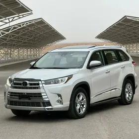 Toyota Highlander 2019