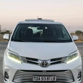 Toyota Sienna 2017