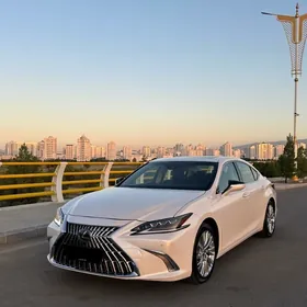 Lexus ES 350 2020