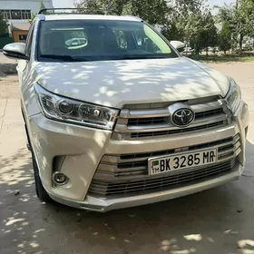 Toyota Highlander 2018