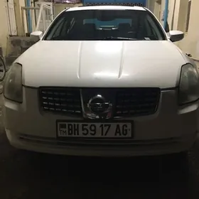 Nissan Maxima 2004