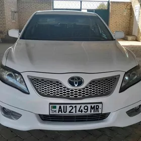 Toyota Camry 2011