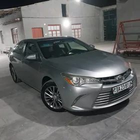 Toyota Camry 2016