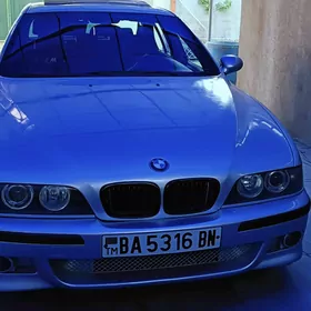 BMW E39 2003