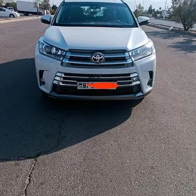 Toyota Highlander 2018