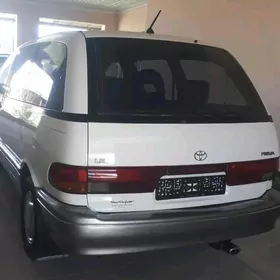 Toyota Previa 1991