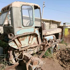 MTZ T-28 1980