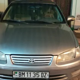 Toyota Camry 2001