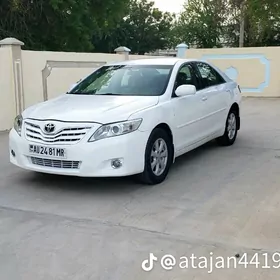 Toyota Camry 2010