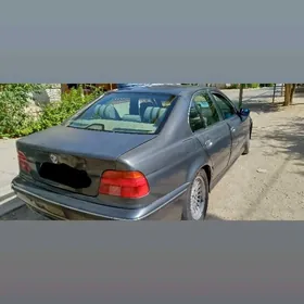 BMW E39 1999