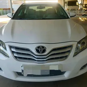 Toyota Camry 2010