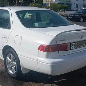 Toyota Camry 1999