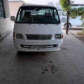 Toyota Hiace 2001