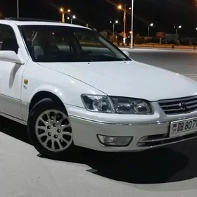 Toyota Camry 2000