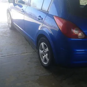 Nissan Versa 2010