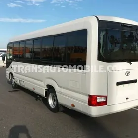 TOYOTA COASTER YZAYNA