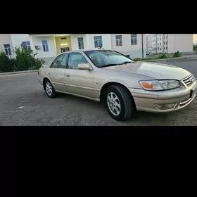 Toyota Camry 2000