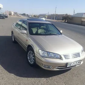 Toyota Camry 2001