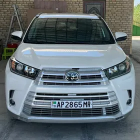 Toyota Highlander 2019