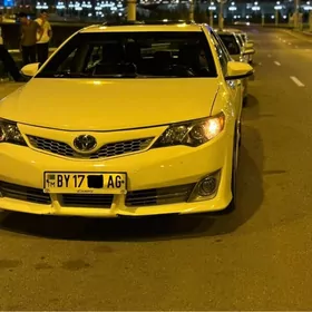 Toyota Camry 2014