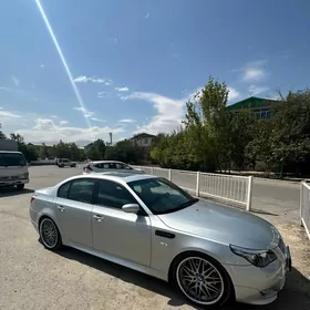 BMW E60 2004