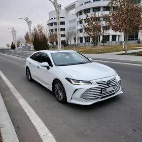 Toyota Avalon 2019