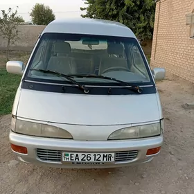 Toyota Previa 1993