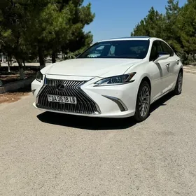 Lexus ES 350 2019