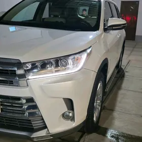 Toyota Highlander 2018