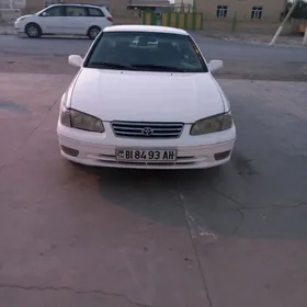 Toyota Camry 2000