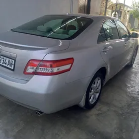 Toyota Camry 2011