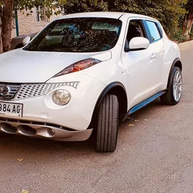 Nissan JUKE 2013