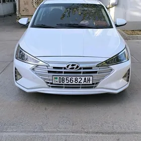 Hyundai Elantra 2019