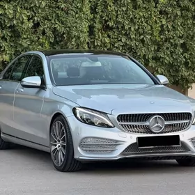 Mercedes-Benz C300 2016