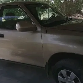 Toyota Tundra 2003